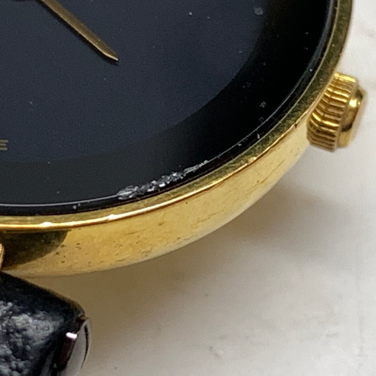 f001 Z4 41. Christian Dior クリスチャンディオール レディース腕時計 QZ 3032 レザーベルト ブラック系 動作品の画像10