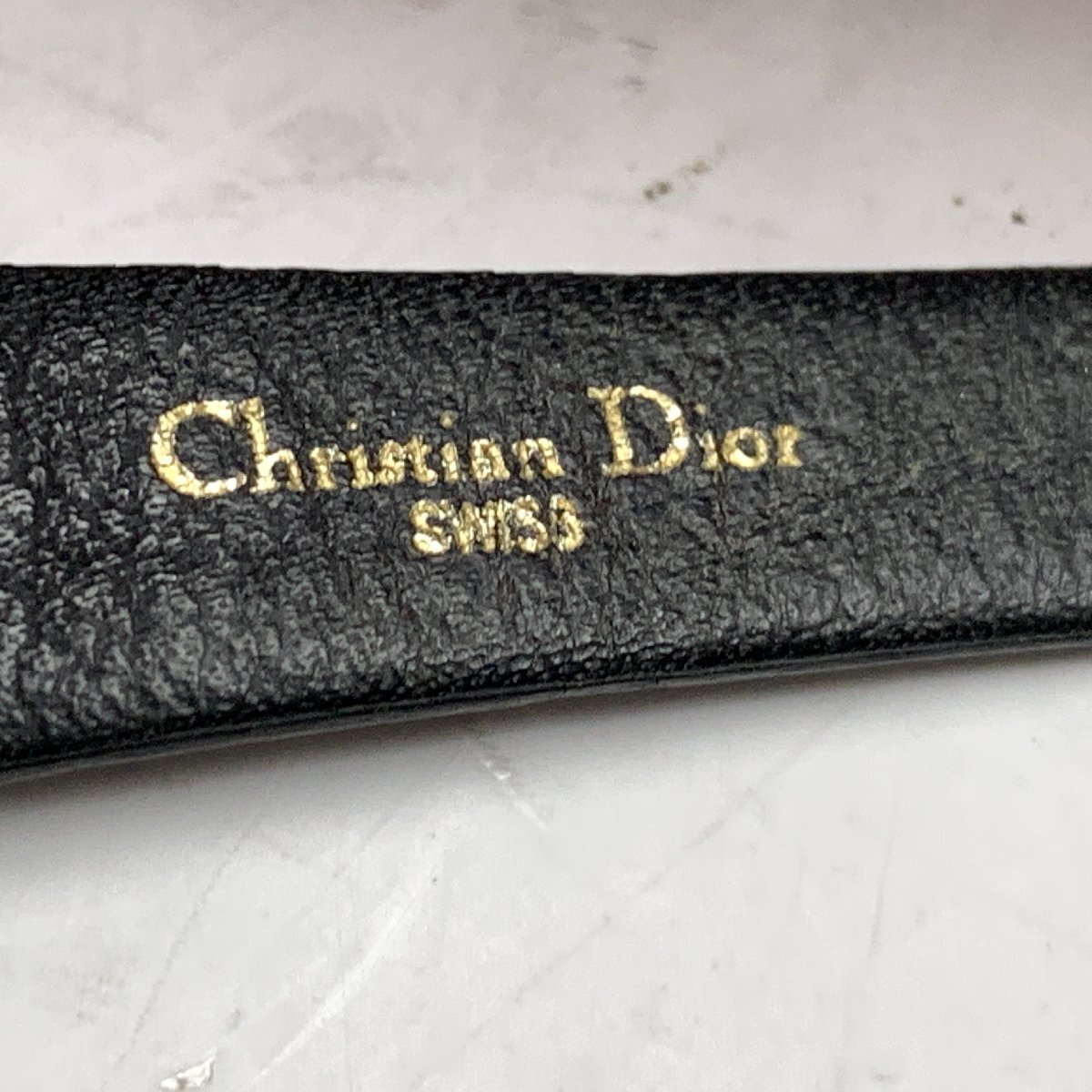 f001 Z4 41. Christian Dior クリスチャンディオール レディース腕時計 QZ 3032 レザーベルト ブラック系 動作品の画像7