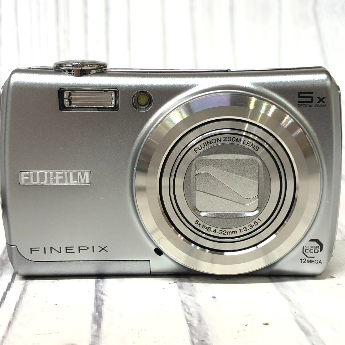 m001 Z2(60) FUJIFILM FINEPIX F100fd コンパクトデジタルカメラ シルバー 外装美品 現状渡し 富士フィルム ファインピクス コンデジ_画像3