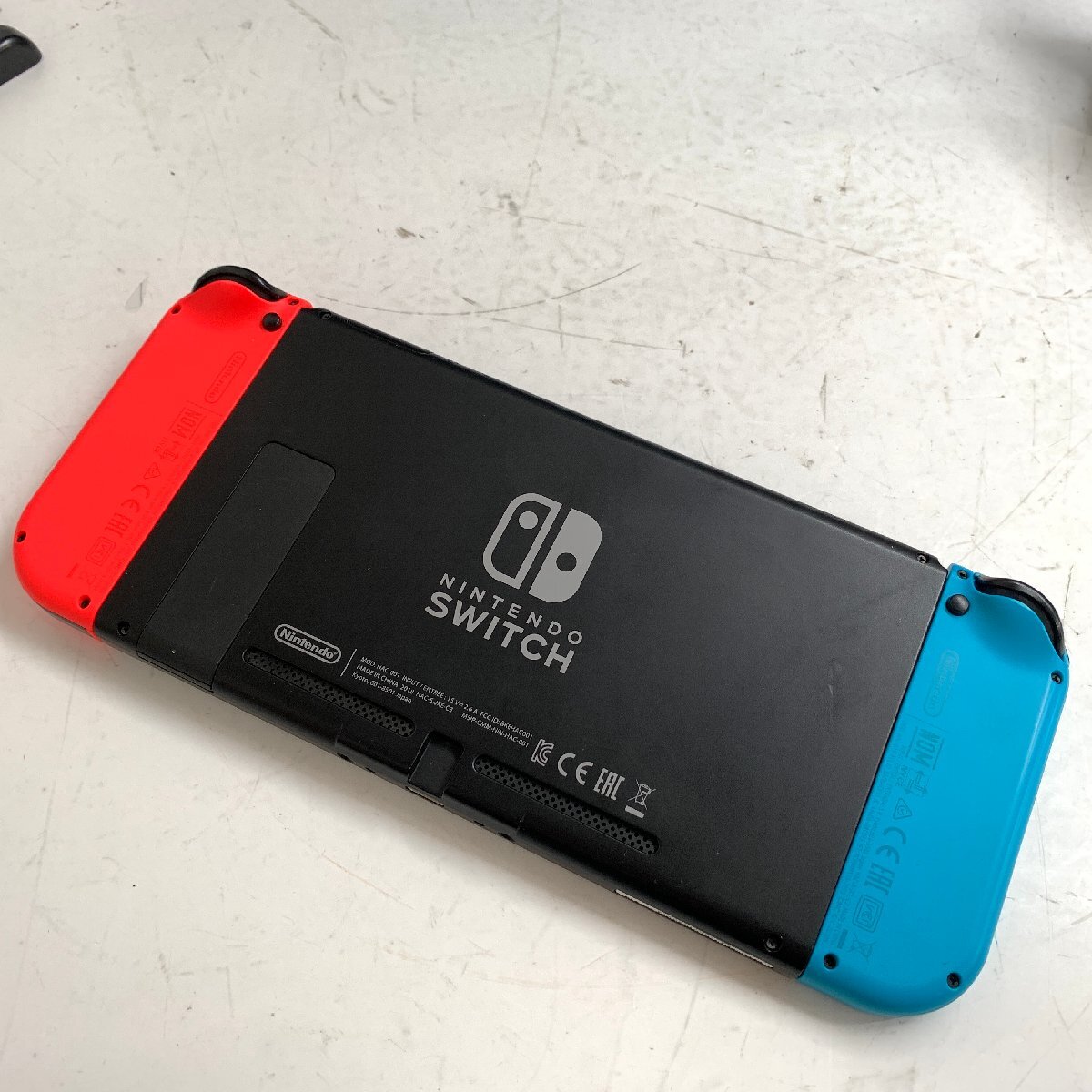 f001 E 動作品 Nintendo Switch HAC-S-KABAA（JPN) 2018年製 HAC-001 任天堂 ブルー/レッド_画像8