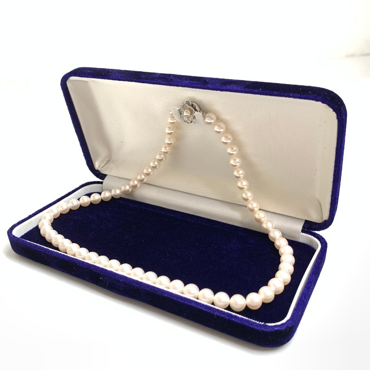 f001 B pearl necklace silver SILVER stamp . approximately 7.4mm length approximately 42cm weight approximately 33g accessory case attaching 