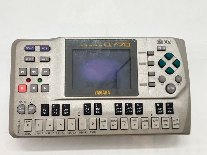 [..] * YAMAHA QY70 music sequencer rhythm machine body sound equipment audio junk MDZ01MNB81