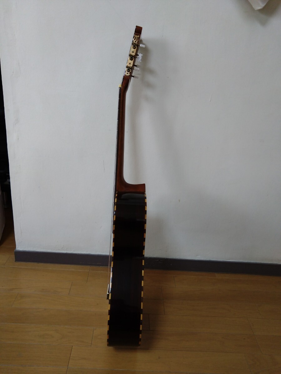 美品[希少]Takeharu Guitar LGT-31B 木曽鈴木バイオリン社製　1970年代 TOP単板　ショートスケール　クラシックギター　専用ハードケース付_画像5