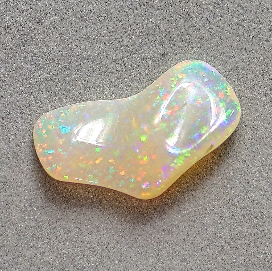 【１００円～】 天然オパール ルース　11.8ct_画像2