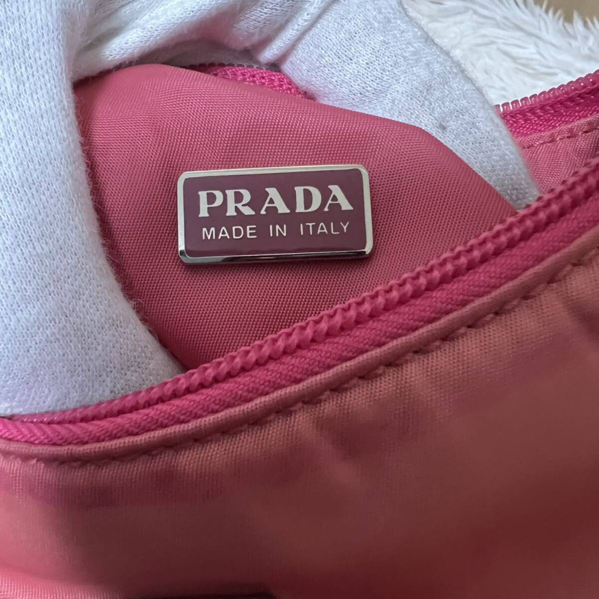 PRADA プラダ　ホーボー　ピンク　ハンドバッグ　ナイロン ミニバッグ ミニハンドバッグ アクセサリーポーチ テスート _画像9