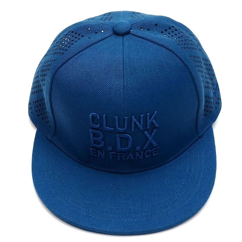 D05160 新品 CLUNK/パンチングフラット バイザーキャップ 【サイズ：FREE】 ブルー CL5PVA01 吸汗速乾 ゴルフウエア クランク_画像2