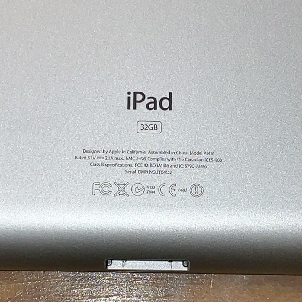 【1円出品】iPad 第3世代 32GB MD329J/A 初期化済 _画像10