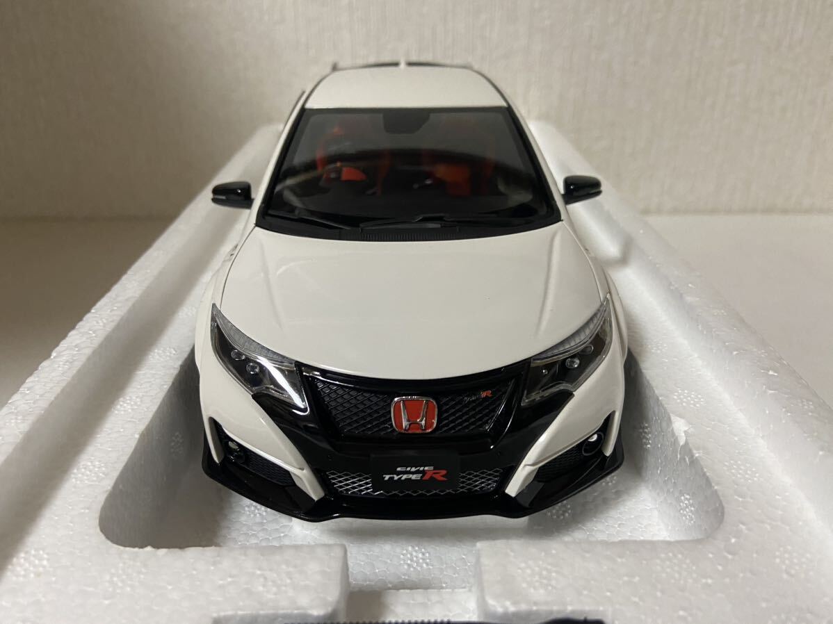 エブロ 1/18 ホンダ シビック タイプR 2015 チャンピオンシップホワイト EBBRO Japanese License Plate Championship White_画像5