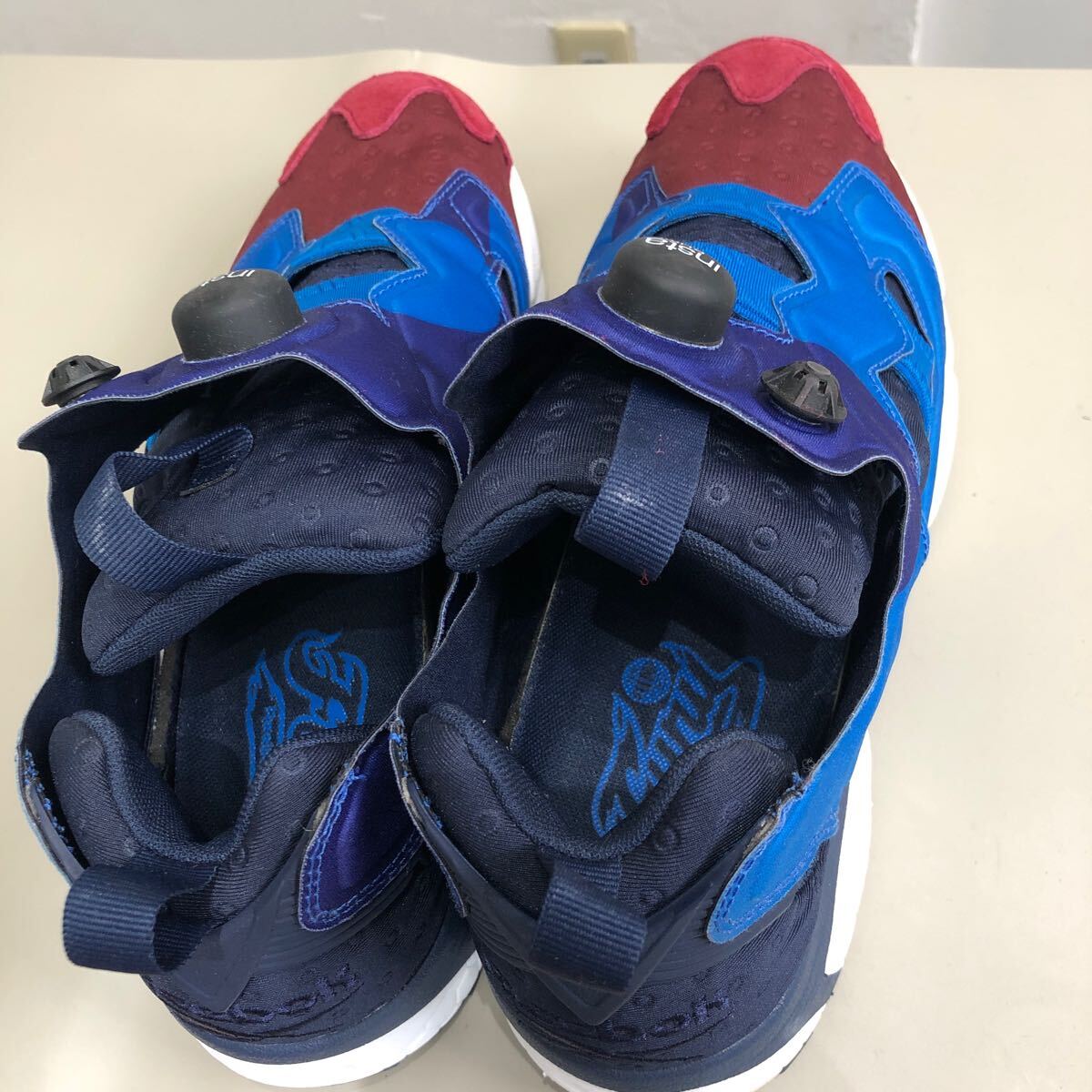 Reebok Reebok INSTAPUMPFURE Insta насос Fury спортивные туфли 27.5cm голубой красный темно-синий мужской обувь обувь NC1QSX7400215