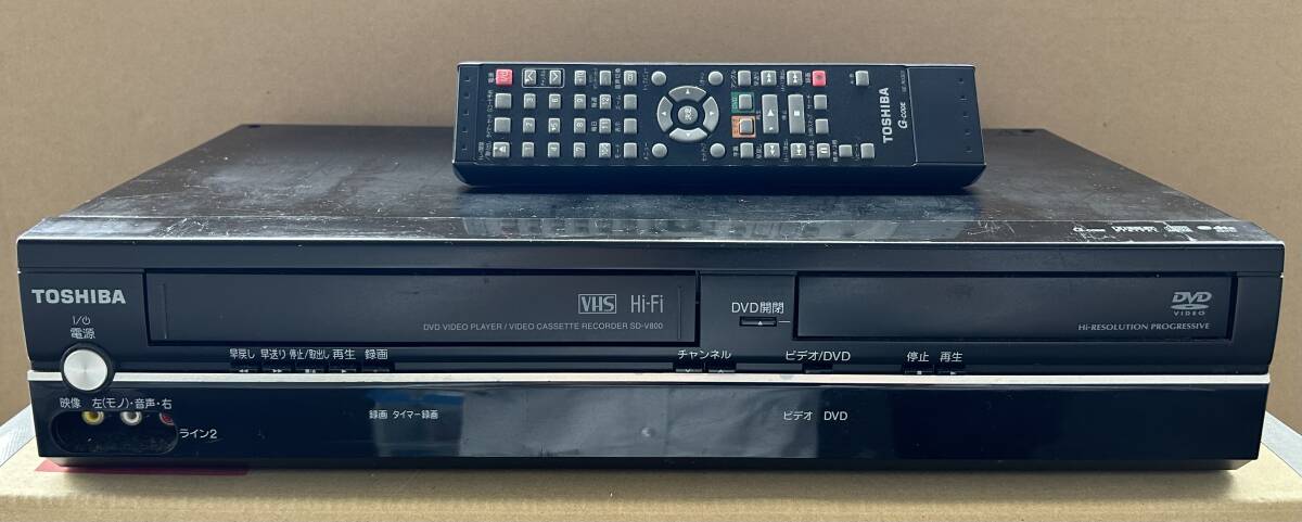 東芝ビデオ一体型DVDプレイヤーSD-V800の画像1