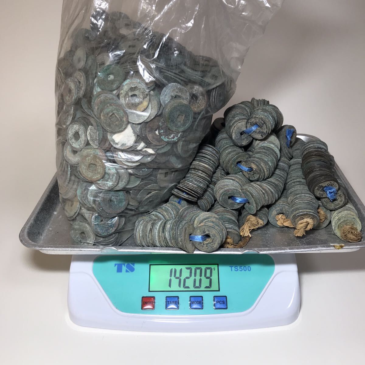 中国古銭 大量 渡来銭 出土品 穴銭 総重量約14kgの画像10
