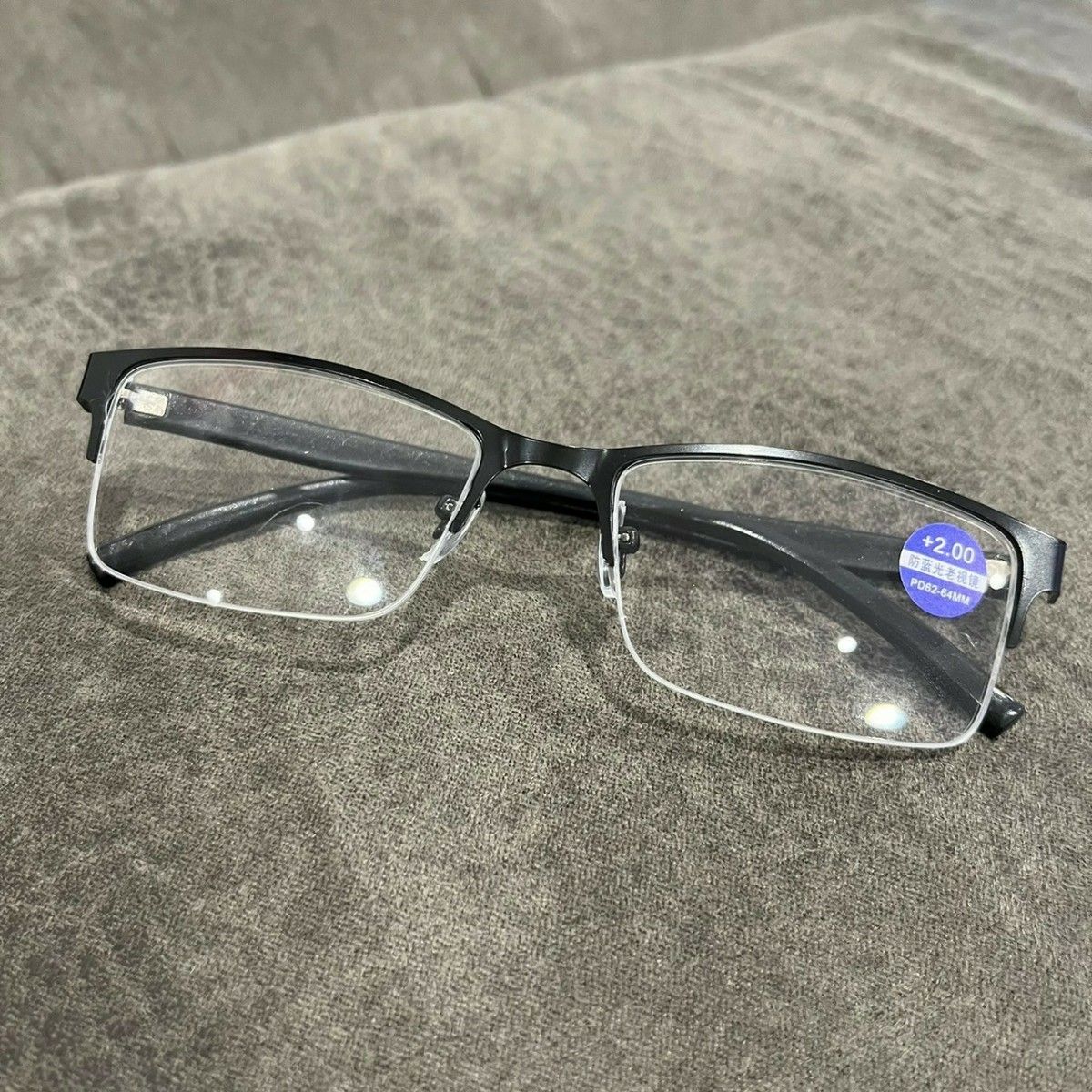 新品 ＋2.0 シニアグラス 黒 老眼鏡 眼鏡 メガネ シニアレンズ ブルーライトカット おしゃれ ブラック 送料無料