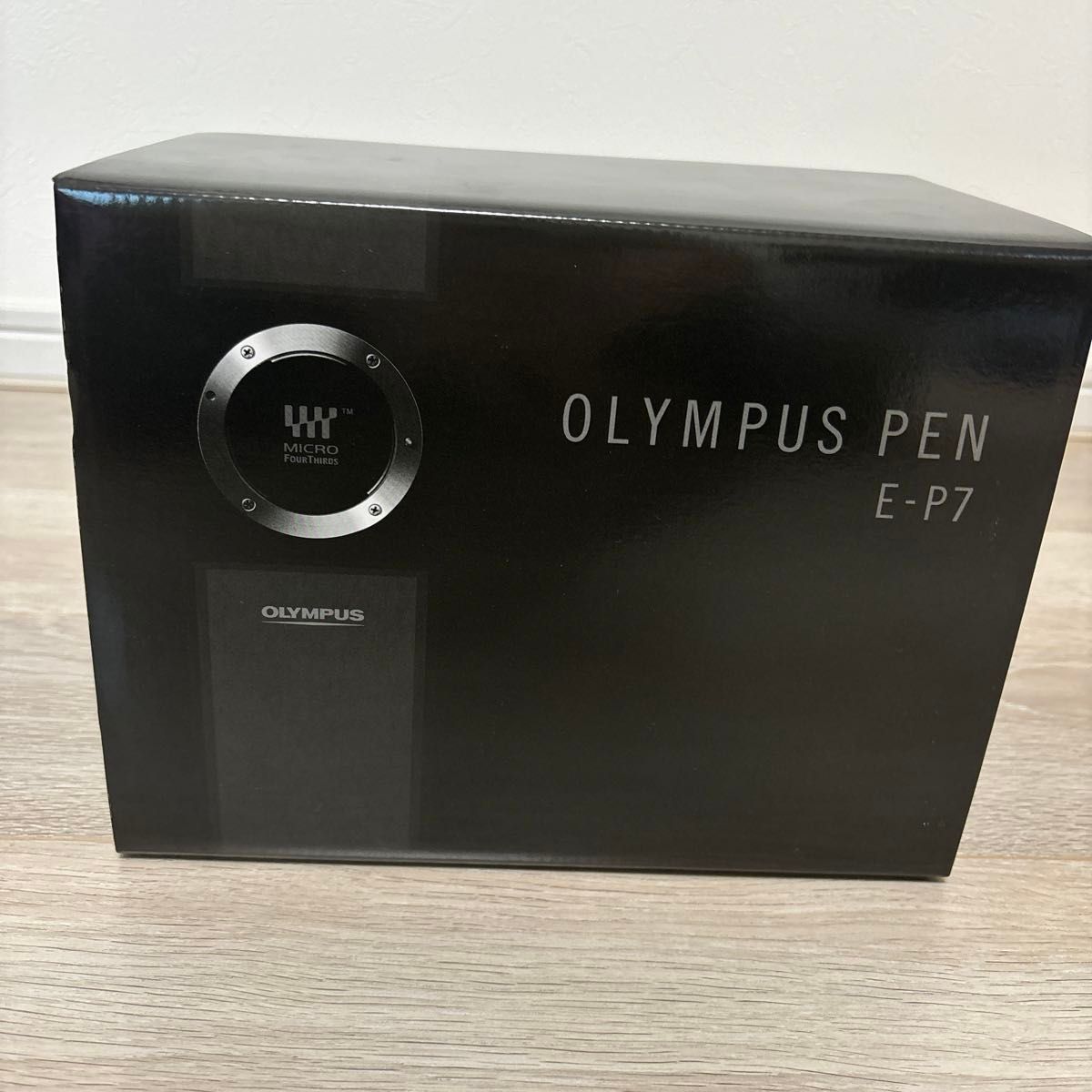 【新品未使用】OLYMPUS PEN E-P7 EZダブルズームキット シルバー　デジタルカメラ　一眼レフ　ミラーレス