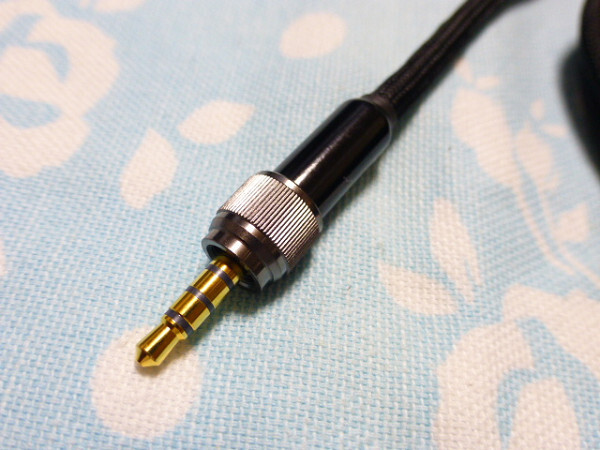SONY MDR M1ST MV1 用ケーブル BELDEN 1804a ロック機構付き SONY MDR M1ST MV1 用ケーブル BELDEN 1804a ロック機構付き
