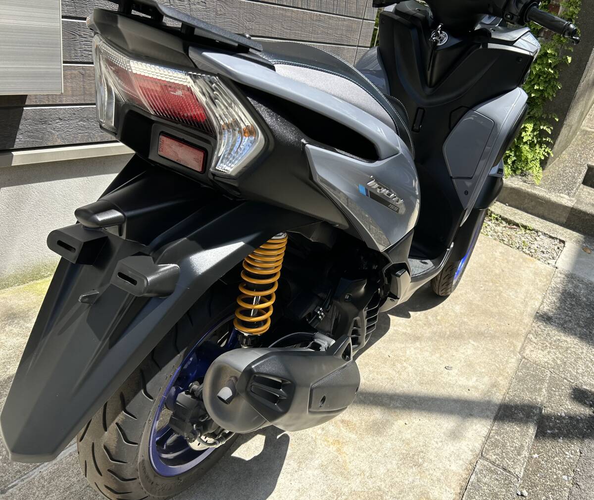 YAMAHA トリシティ155 限定カラー　カスタム　ETC付　1.2万キロ　車の免許仕様も可能 通勤　通学　配達　デリバリー　横浜　送迎　_画像3