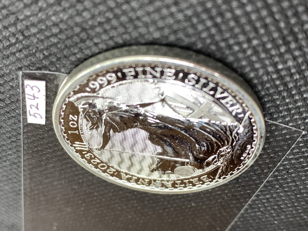 31.1グラム 2023年 (新品) イギリス「ブリタニア」純銀 1オンス 銀貨 (エリザベス2世)の画像3