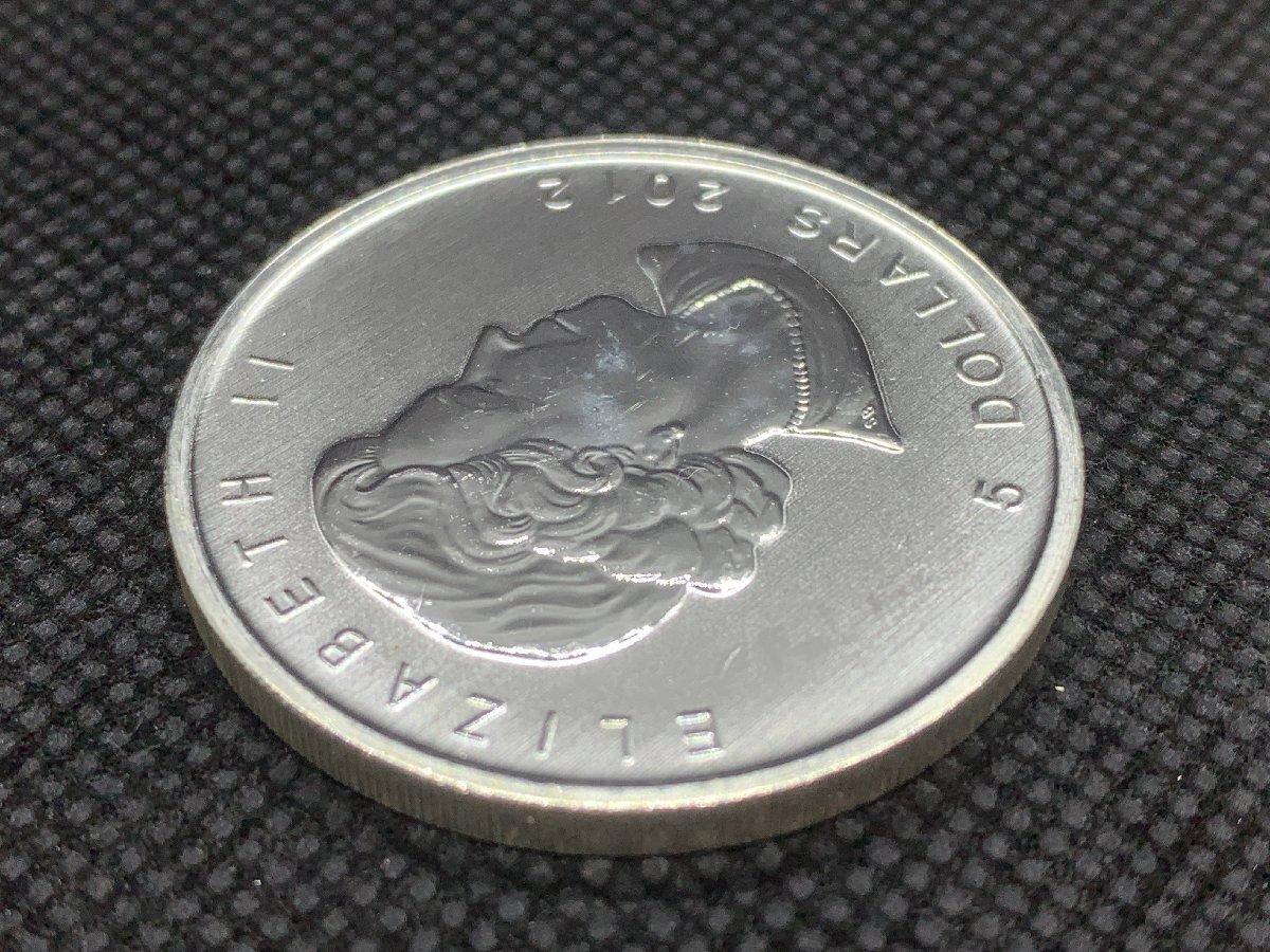 31.1 グラム 2012年 (新品) カナダ「ヘラジカ・ムース」 5ドル 純銀 1オンス 銀貨の画像6