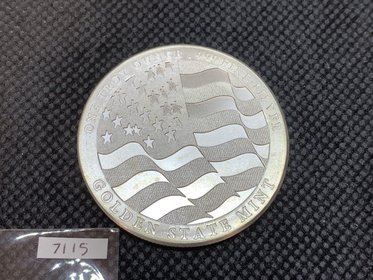 31.1グラム (新品) アメリカ 「イーグル・力、自由、誇り」純銀 1オンス メダルの画像2