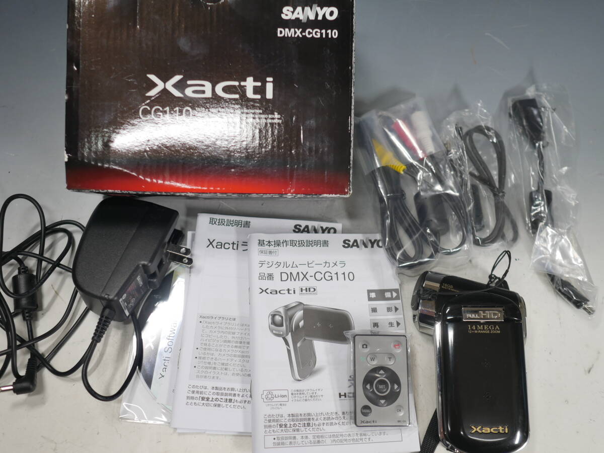 *SANYO[Xacti]DMX-CG110 цифровая видео камера оригинальная коробка * инструкция *AC адаптор приложен Sanyo The kti