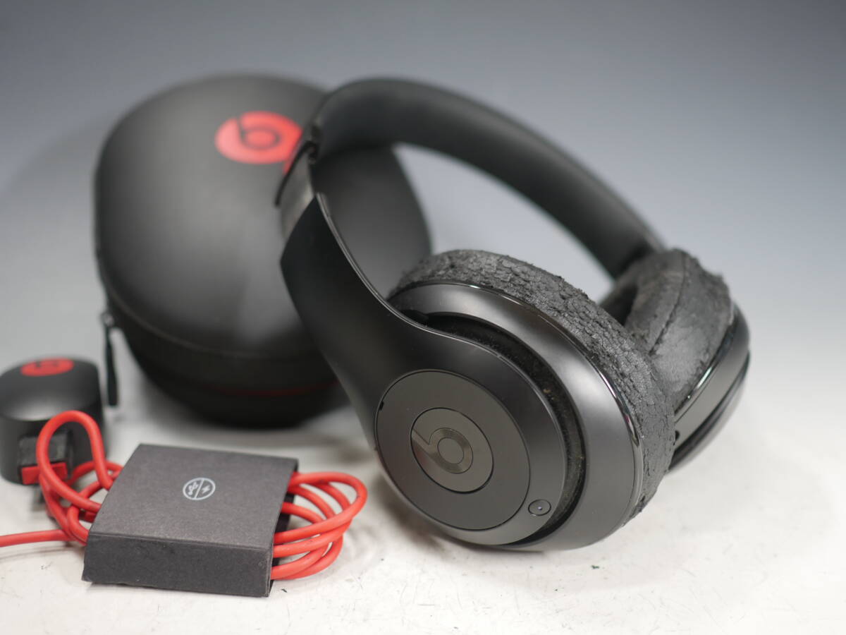 ◆Beats【Studio】ワイヤレスヘッドホン 現状 ジャンク品 ビーツ_画像2