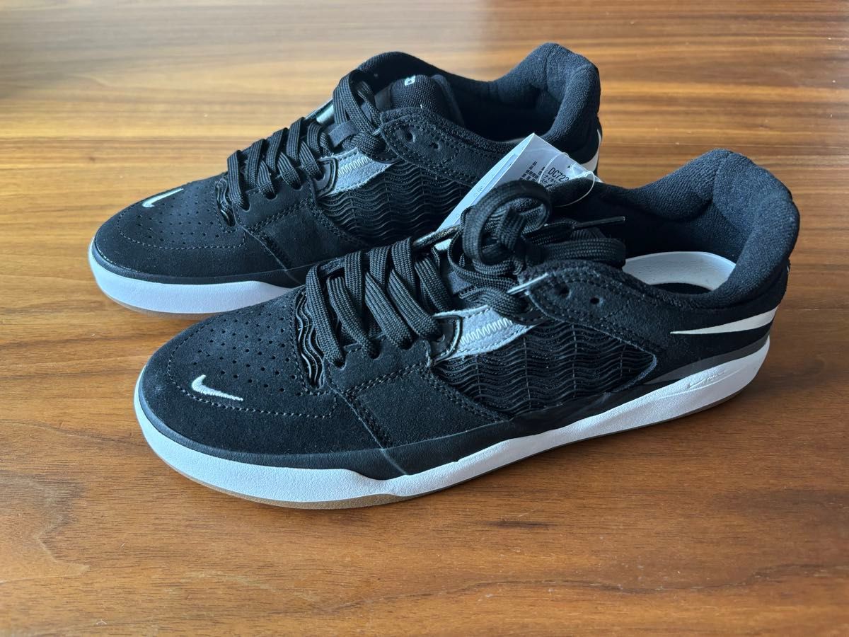 26cm」NIKEナイキ SB ISHOD WAIR イショッド・ウェア靴 黒白