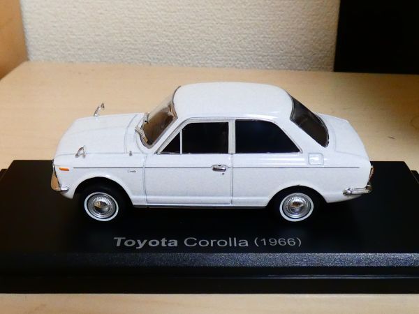 国産名車コレクション 1/43 トヨタ カローラ 1966 白 ② toyota corolla アシェット 旧車 クラシックカー ミニカー ＴA_画像3