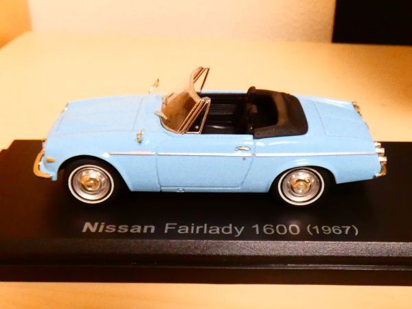 国産名車コレクション 1/43 日産 フェアレディ 1600 1967 水色 nissan fairlady アシェット 旧車 クラシックカー ミニカー ＴA_画像3