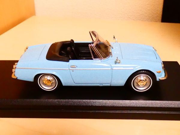 国産名車コレクション 1/43 日産 フェアレディ 1600 1967 水色 nissan fairlady アシェット 旧車 クラシックカー ミニカー ＴA_画像5