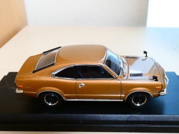 国産名車コレクション 1/43 マツダ サバンナ クーペ ＧＴ 1972 ② アシェット 旧車 クラシックカー ミニカー 303_画像5