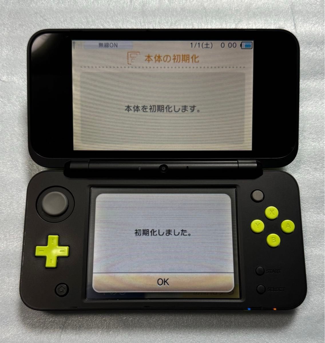 【正常動作品】 Newニンテンドー2DS LL NEW Nintendo 2DSLL 本体 純正充電器・32GB microSD付