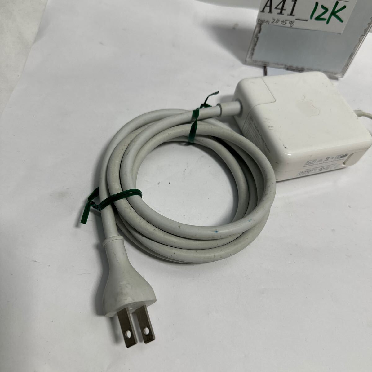 「A41_12K」Apple 純正 60W MagSafe 2 Power Adapter A1435 MacBook ACアダプター(240506)の画像2