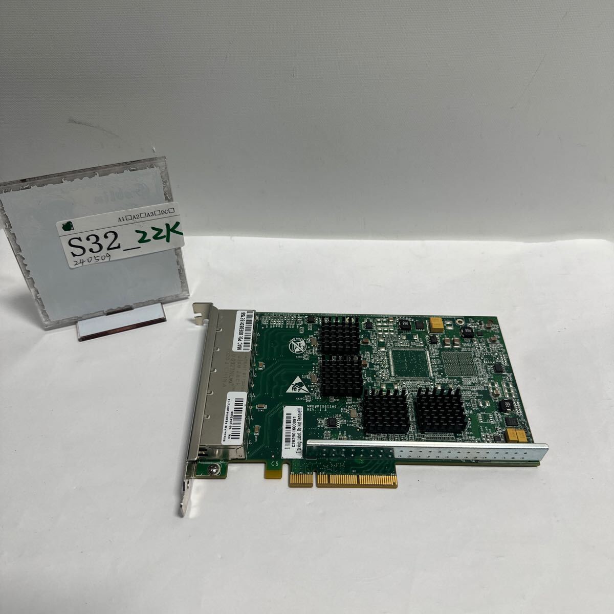 「S32_22K」Silicom 6ポート PE2G6I-ROHS V:1.6 サーバー ネットワーク アダプター カード(240509)_画像1