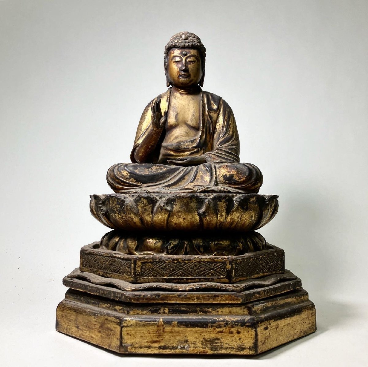 【京全】仏教美術 木彫 玉眼入 阿弥陀如来坐像 高さ：36cm 時代物の画像2