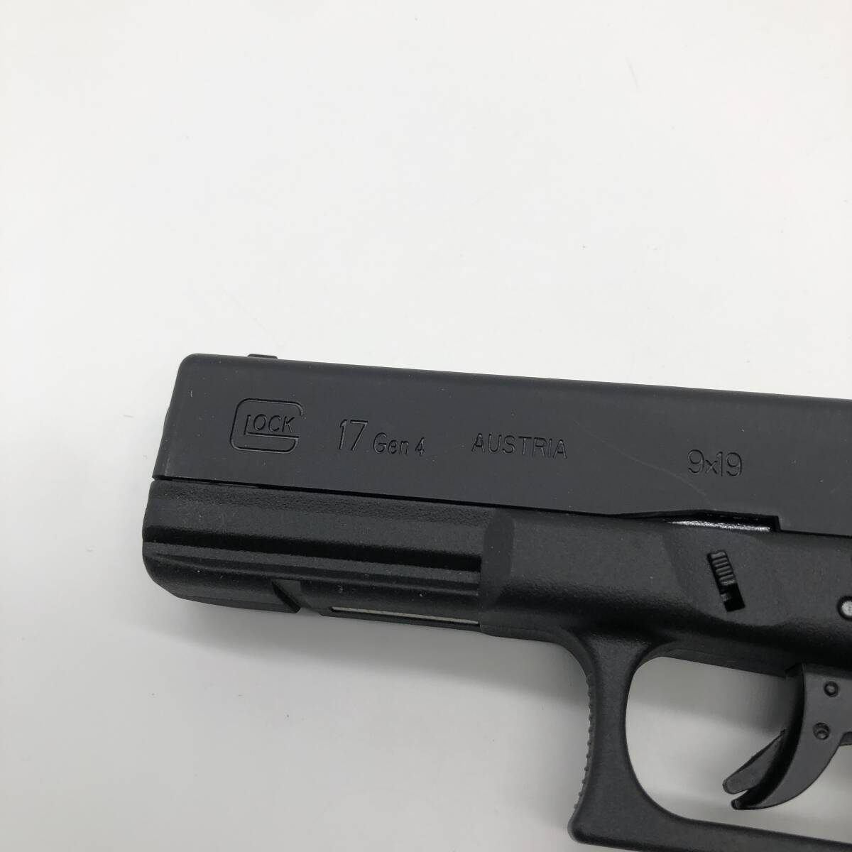 G17 gen4 トイガン 排莢式 A2239レーザーガン 連続発射 発射不可 拳銃 モデルガン 銃 おもちゃ ブローバックスライドストップ 14歳以上向け