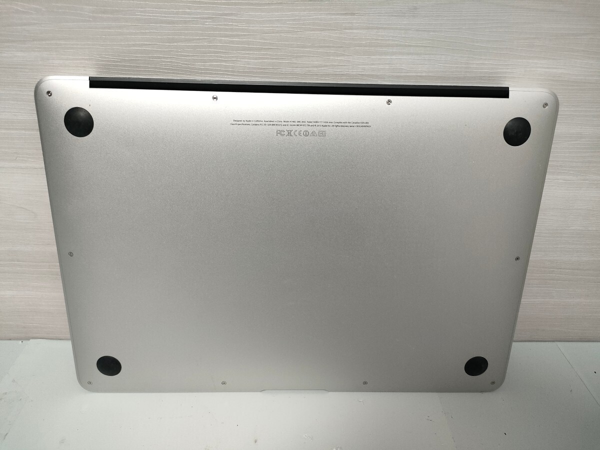 A061/ Apple アップル MacBook Air A1466 EMC2632 2013【通電・動作未確認】_画像3