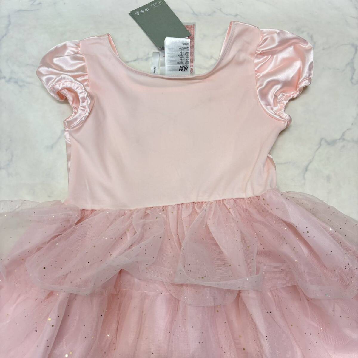 未使用 H&M ドレス ピンク ディズニー カチューシャ ネックレス プリンセス ジュニア キッズ 女の子 子供服 サイズ120/130_画像5