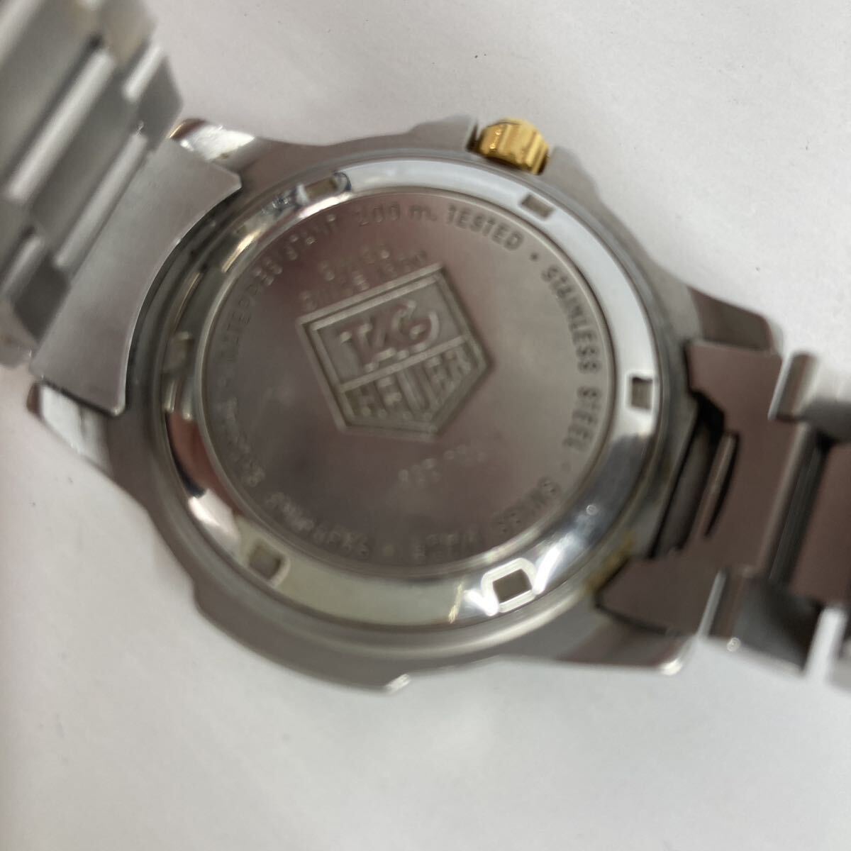 【稼働品】タグホイヤー TAG HEUER 995.706K プロフェッショナル デイト 腕時計 クォーツ TAGHEUER サファイアガラス_画像4