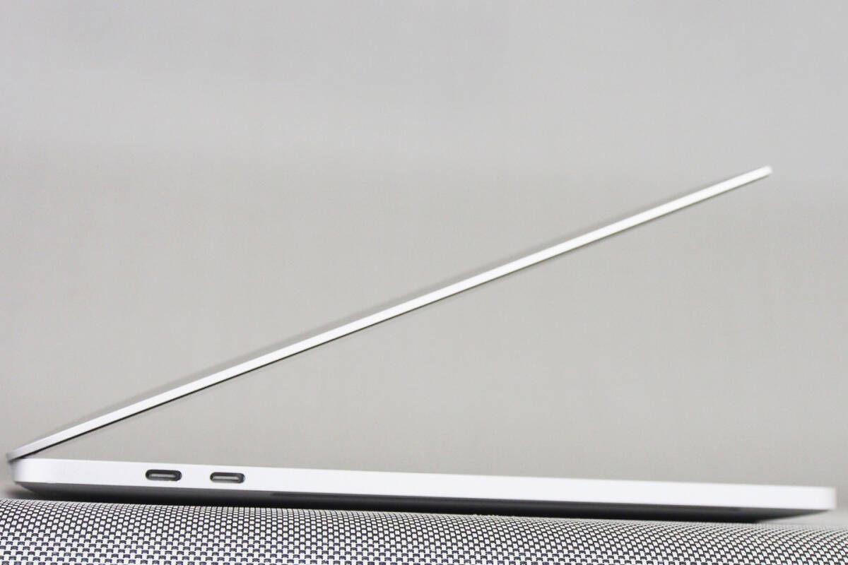 【1円～】充放電88回 バッテリー良 10世代i7-1068NG7＆RAM32G＆SSD1T上位個体 MacBook Pro 13 2020 13.3型Retina Thunderbolt3 OS14Sonomaの画像5