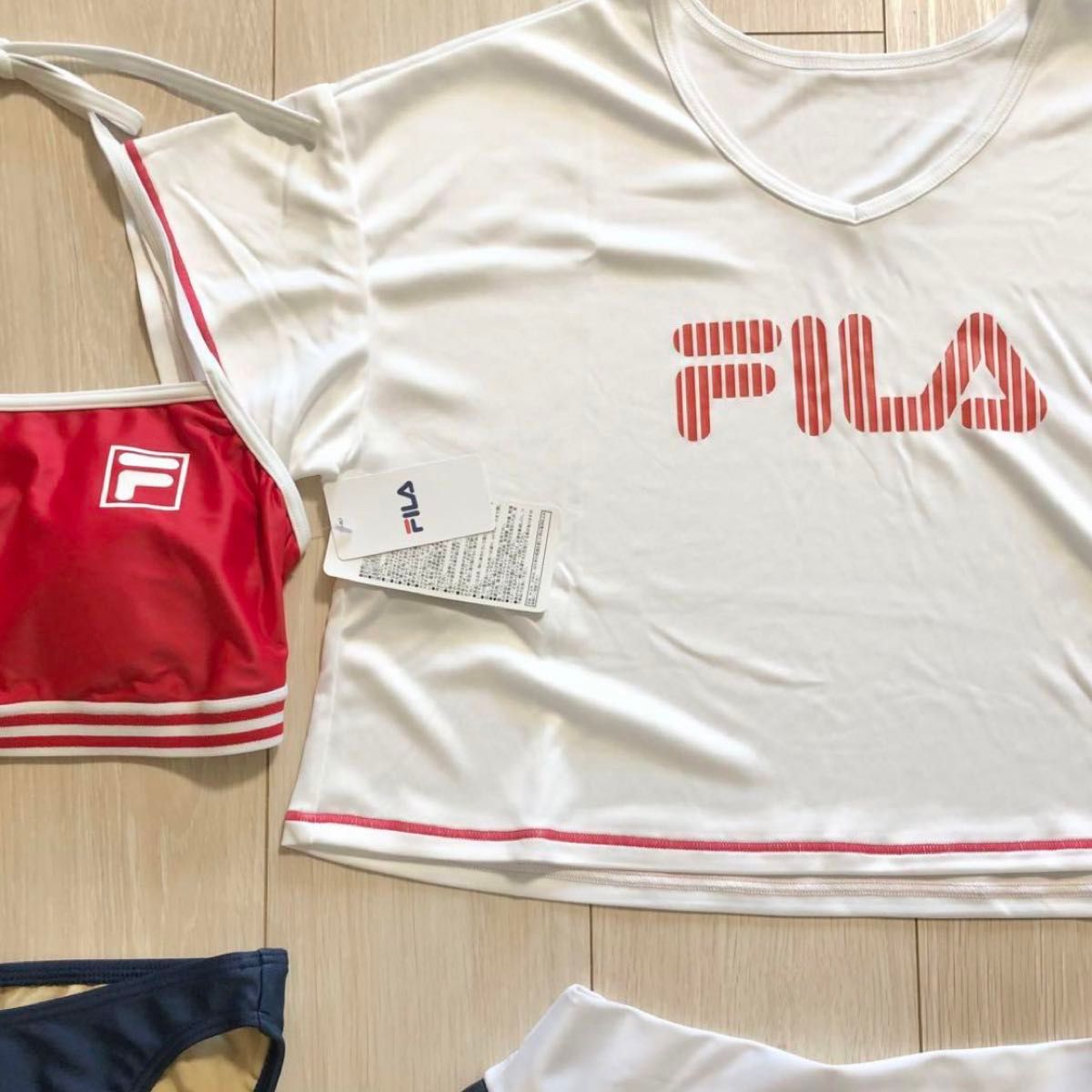 新品 FILA フィラ 水着 4点セット ビキニ ショートパンツ WT L