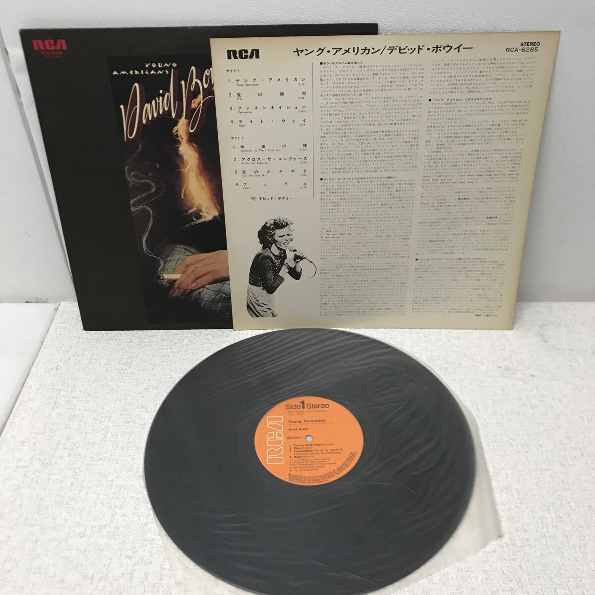 I0516A3 デビッド・ボウイー DAVID BOWIE ヤング・アメリカン YOUNG AMERICANS LP レコード 音楽 洋楽 RCA-6285 国内盤 _画像3