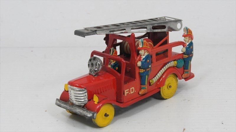 8655円 S.S.S. FIRE DEPT. ブリキ 消防車 フリクション 1950年代 8655円 S.S.S. FIRE DEPT. ブリキ 消防車 フリクション 1950年代