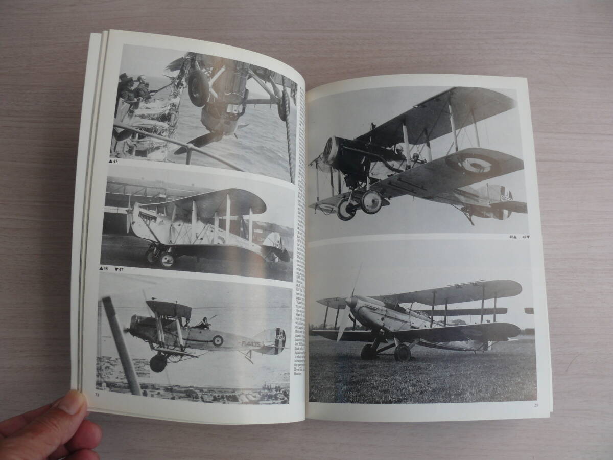 洋書 VINTAGE WAR BIRDS No,3 R.A.F. between the wars 航空機 ビンテージ戦闘機 古本_画像7