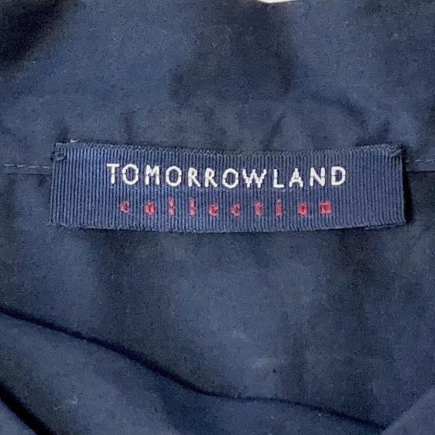 TOMORROWLAND　トゥモローランド　　ネイビー　　バックボタン裾タックブラウス　　サイズ36_画像7