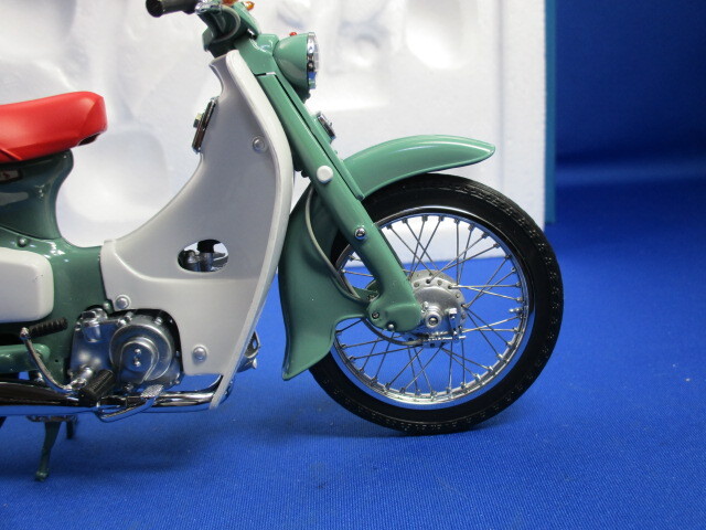 ★EBBRO Honda Super Cub C100 (GREEN) 10027　 　　1/10 　MMP中国製 　　　　　(管:EB-039)_画像9