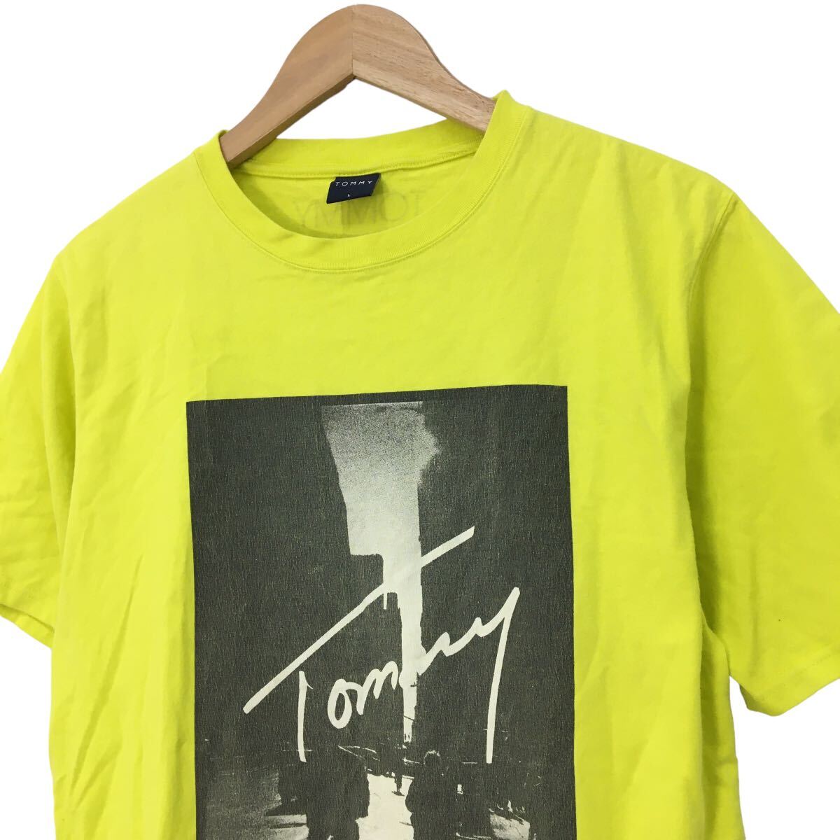 NC223 TOMMY トミーヒルフィガー 半袖 Tシャツ ティシャツ トップス カットソー メンズ L ネオンカラー イエロー 黄色 _画像3