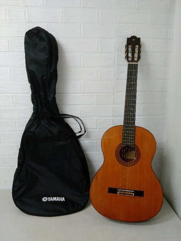 YAMAHA ヤマハ クラシック ギター C-150 アコースティック ギター ソフトケース付き_画像1