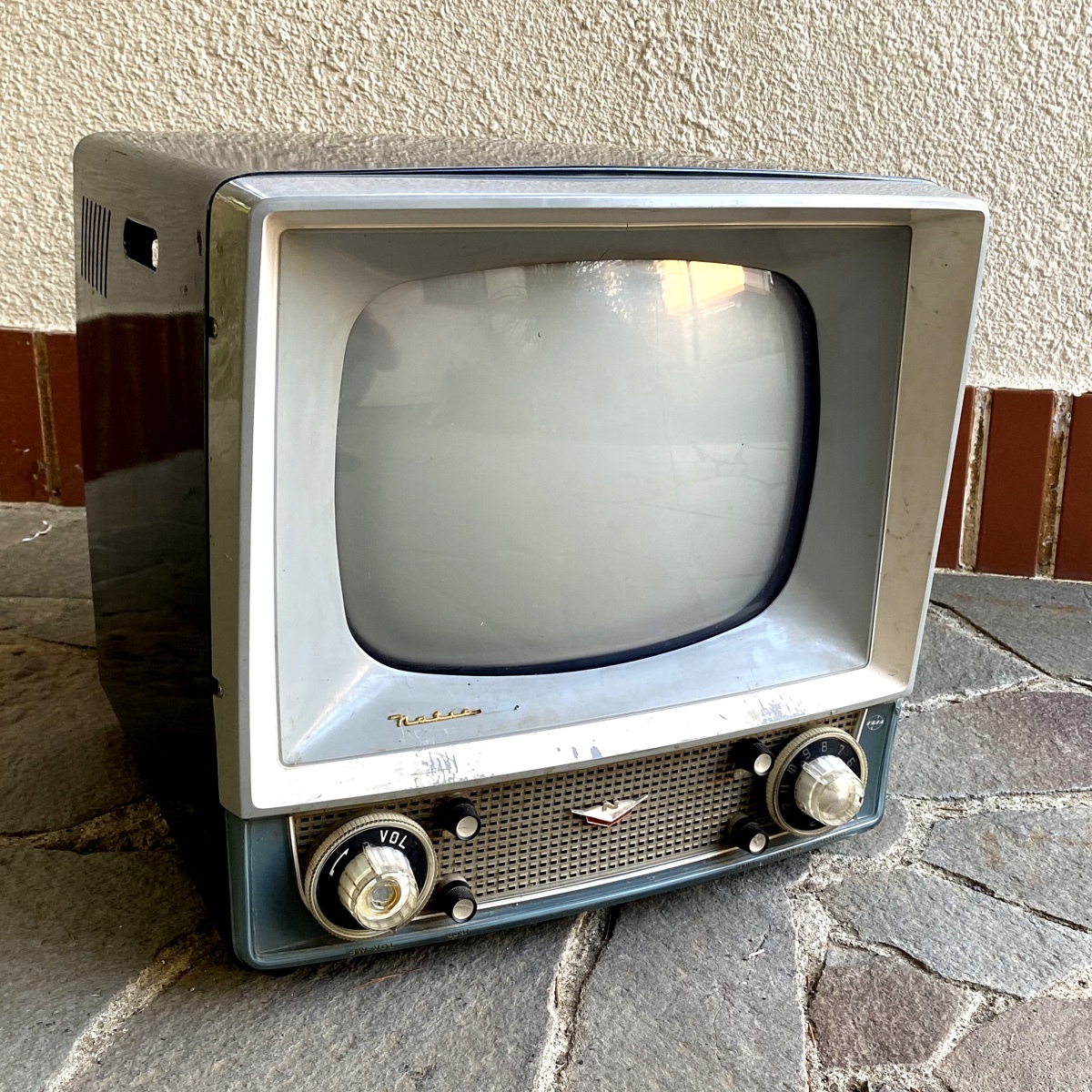 Yahoo!オークション - レトロ ナショナル 真空管 白黒テレビ T Yahoo!オークション - レトロ ナショナル 真空管 白黒テレビ T
