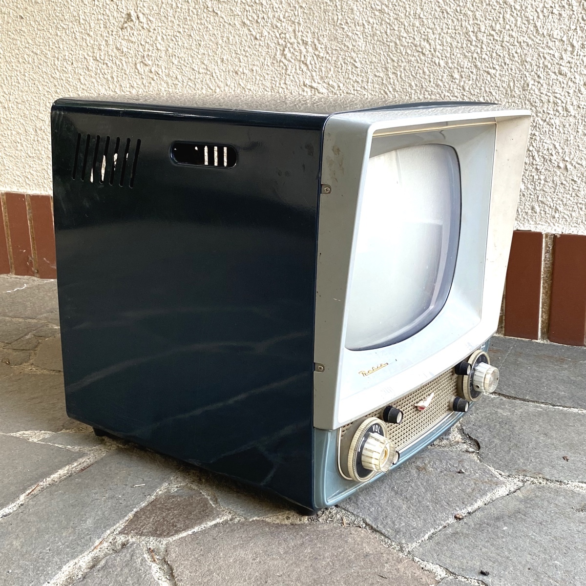 レトロ ナショナル 真空管 白黒テレビ T-14CIT 昭和 当時もの レトロ ナショナル 真空管 白黒テレビ T-14CIT 昭和 当時もの