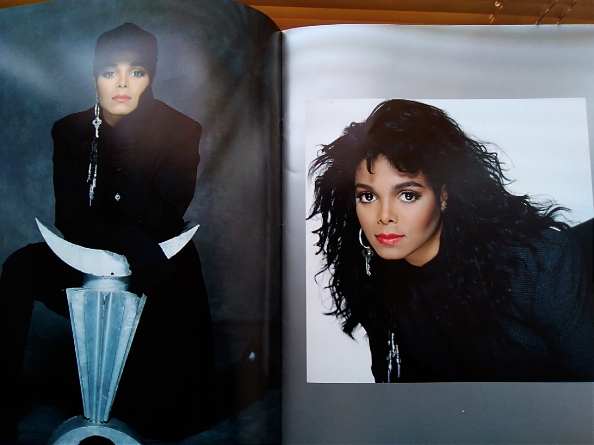  prompt decision Janet Jackson Janet * Jackson Rhythm Nation World Tour 1990 Japan .. Tour pamphlet / photoalbum large book