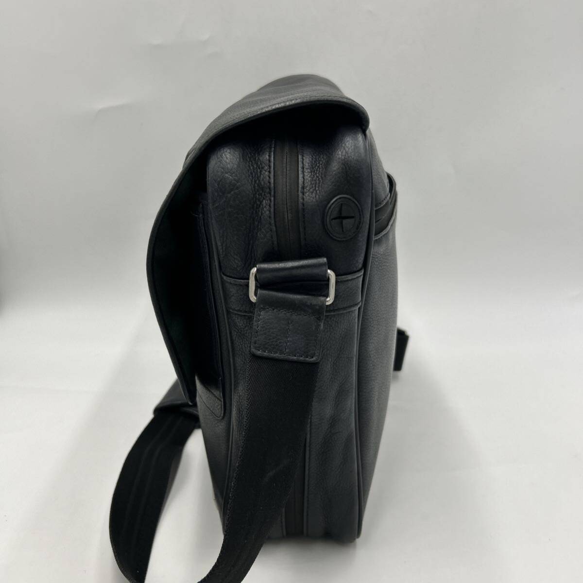 B ■ 極上レザー使用 '高級紳士鞄' dunhill ダンヒル 本革 ビジネスバッグ メッセンジャーバッグ 斜め掛け鞄 ショルダーバッグ BLACK 黒の画像4